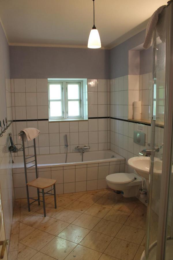 Altes Waschhaus Krakvitz Apartamento Putbus Exterior foto